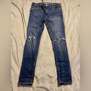 Old Navy Mid-Rise Rockstar Super Skinny Denim Size 10